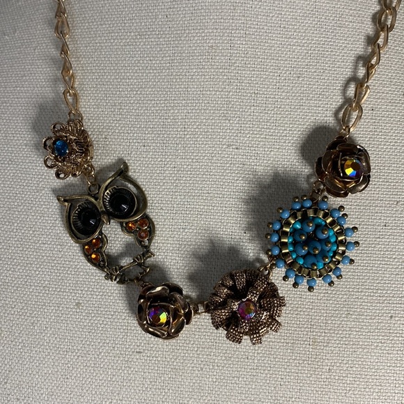 Whimsical flower and owl rhinestone necklace - Picture 3 of 9